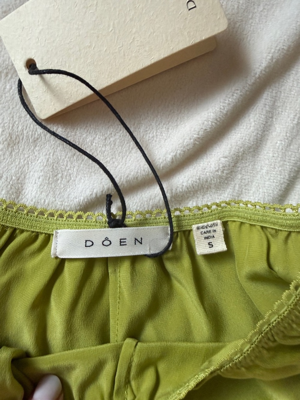 NWT Doen Iona Green Silk Lace-Trim Sleep Shorts with Cream Lace (small) - Picture 8 of 9